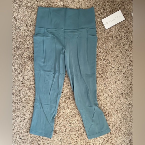 NEW Athleta salutation stash pocket II capri - Picture 3 of 11